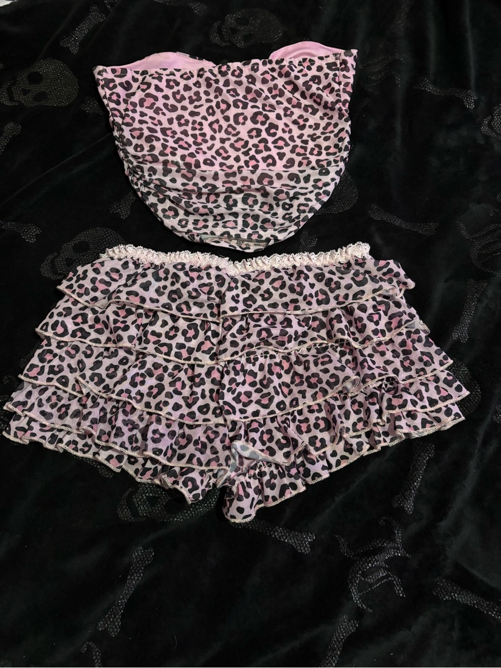 ROMWE Pink Leopard Ruffle Skort Set - Picture 2 of 3